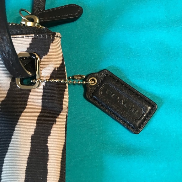 Coach Madison Convertible Bag - Picture 7 of 11